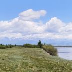 Первая береговая линия, Отель Юрты Жемчуг