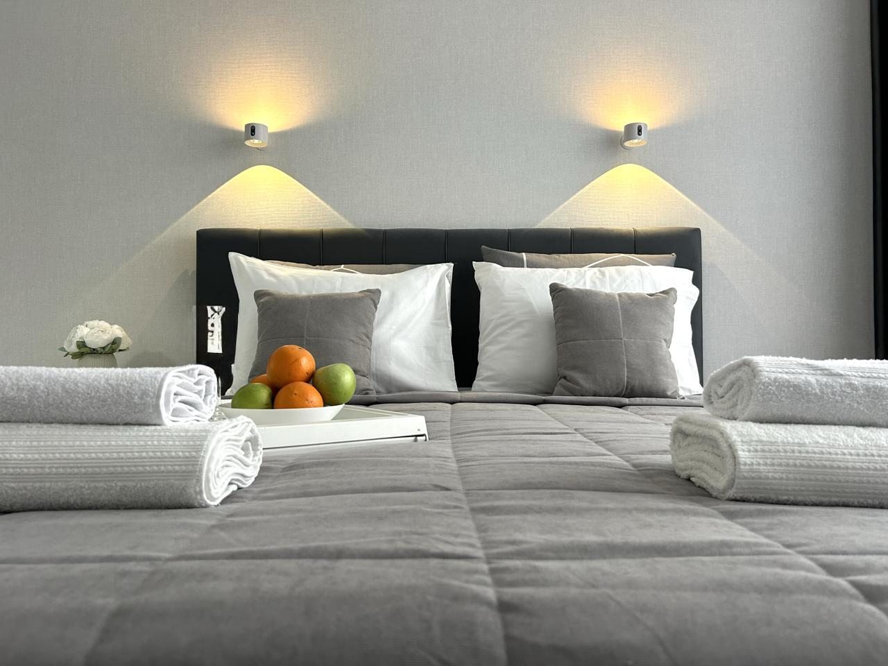 кровать двуспальная