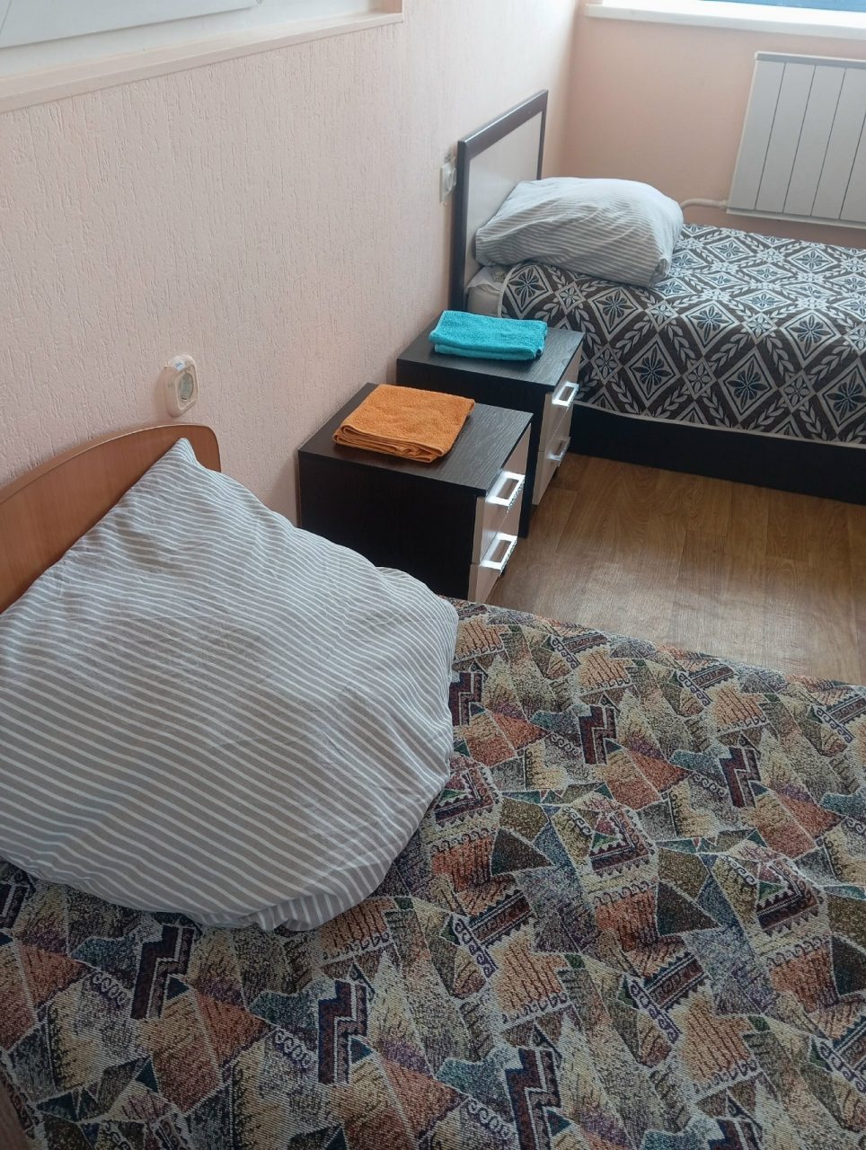 Трёхместный и более (Трехместный), Хостел 6-й микрорайон, 44