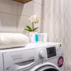 Трёхместный и более (Двухкомнатная квартира 60м2 в современном районе), Апартаменты Apart-deluxe Легенды моря на Аксакова 114