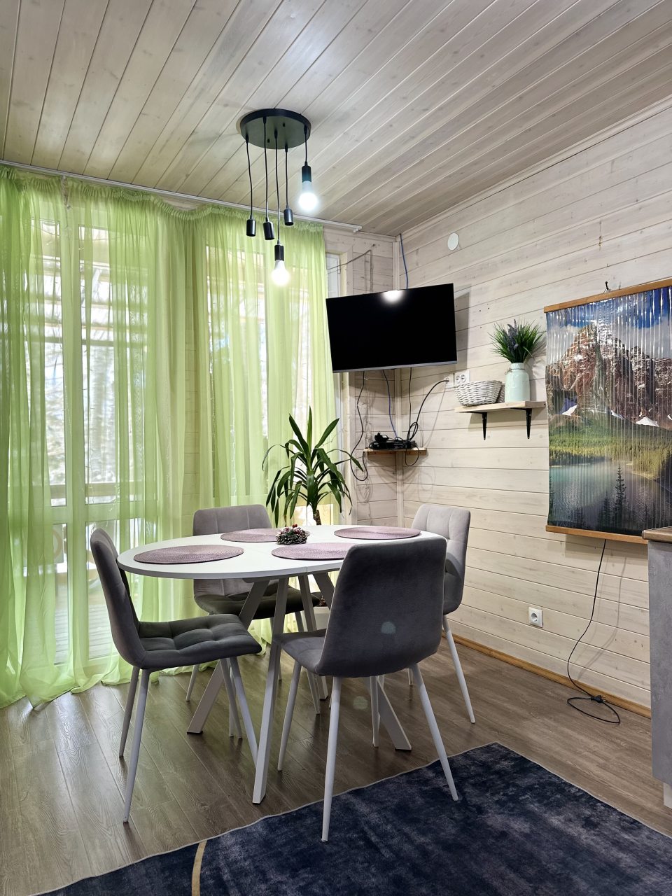 Дом (Барнхаус 1), База отдыха Дух леса