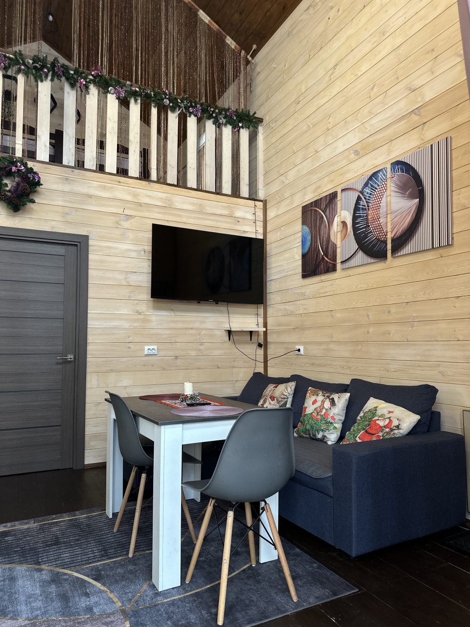 Дом (Барнхаус 2), База отдыха Дух леса