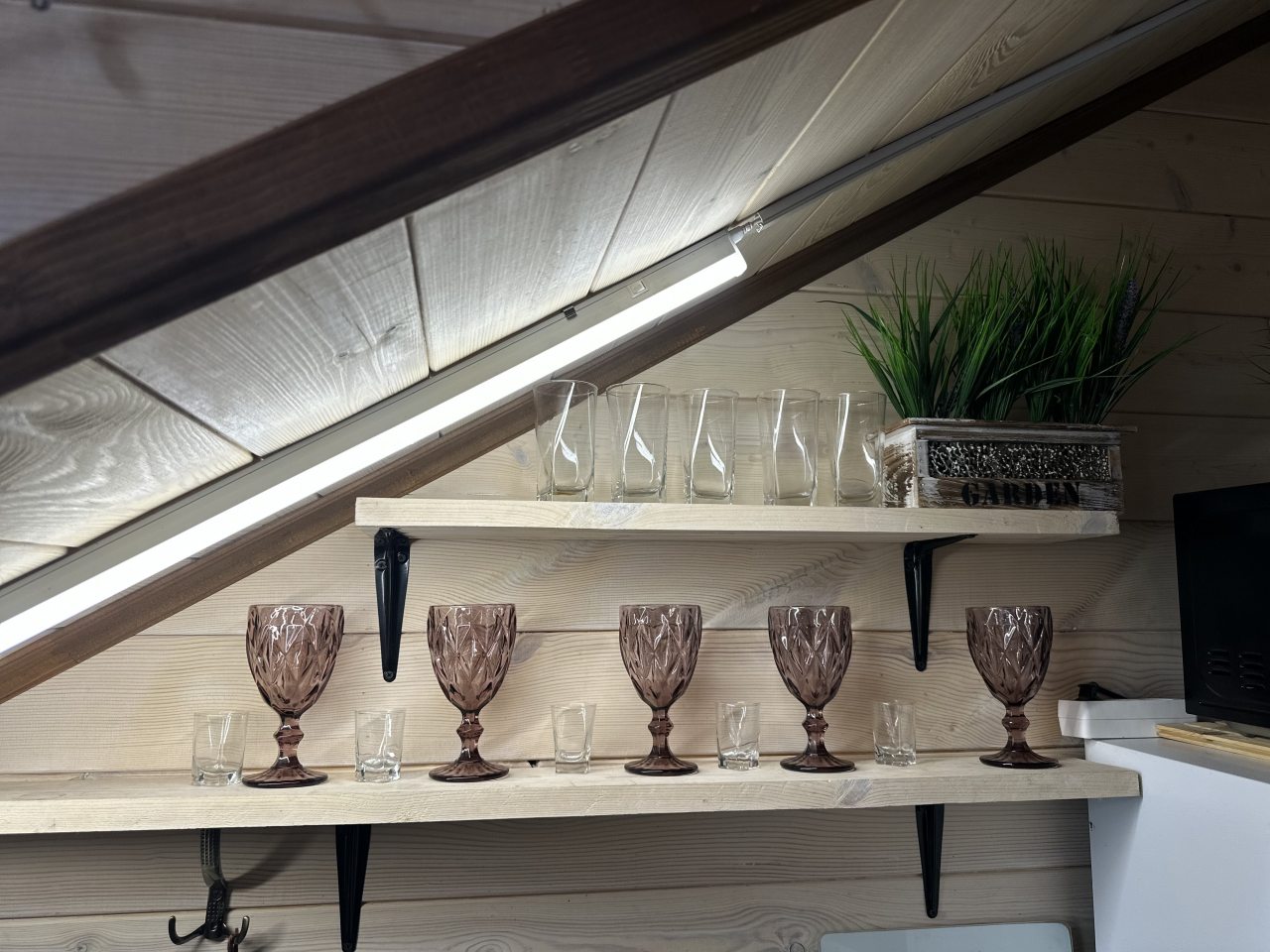 Дом (Барнхаус 2), База отдыха Дух леса