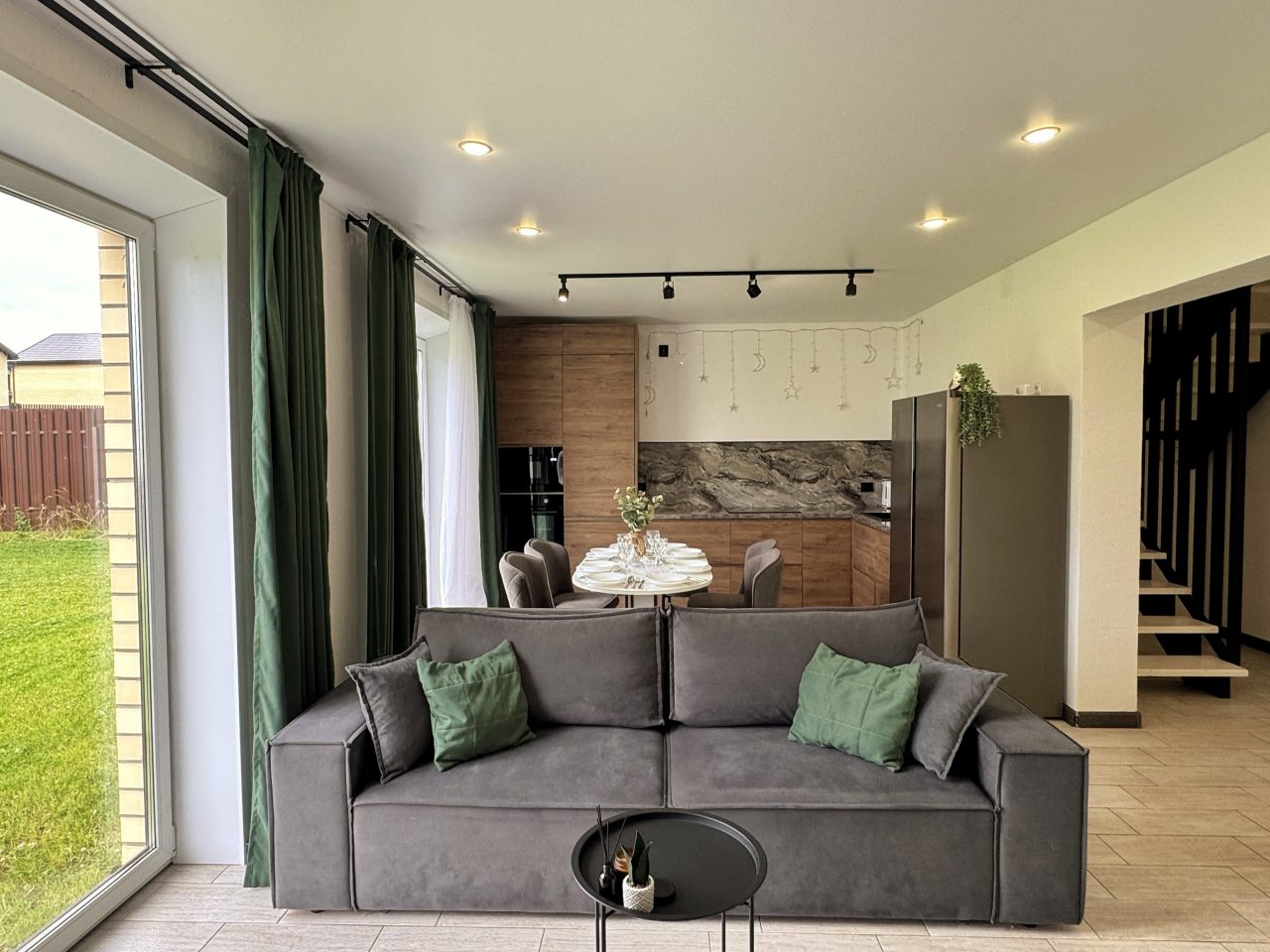 Апартаменты (Apart-Comfort на Радужной 24), Коттедж Apart-Comfort на Радужной 24