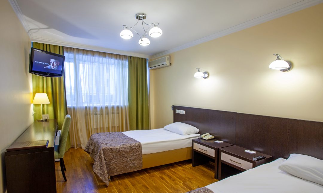Двухместный (Стандартный двухместный номер с 2 отдельными кроватями) гостиницы Красноярск
