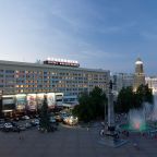 Поздний отъезд, Гостиница Красноярск