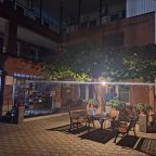 двор общий в ночное время