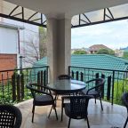 Большая терраса для время препровождения с семьей или друзья