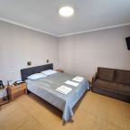 «КОМФОРТ ПЛЮС»
2,3,4-МЕСТНЫЙ НОМЕР + БАЛКОН