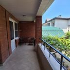 ТЕРРАСА И ВХОД В «КОМФОРТ ПЛЮС»
2,3,4-МЕСТНЫЙ НОМЕР + БАЛКОН