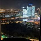 Апартаменты (Студия с видом на город и реку 35-9), Апартаменты С видом на башни Москва-Сити