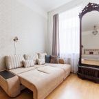 Автостоянка / Парковка, Апартаменты 2 спальни на Большой Конюшенной 13