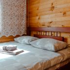Апартаменты (Летний домик из кедра с баней), Гостевой двор Булавкиных