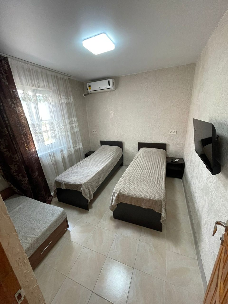 Четырехместный (Комфорт(№3) духкомнатный), Гостевой дом Вишневка