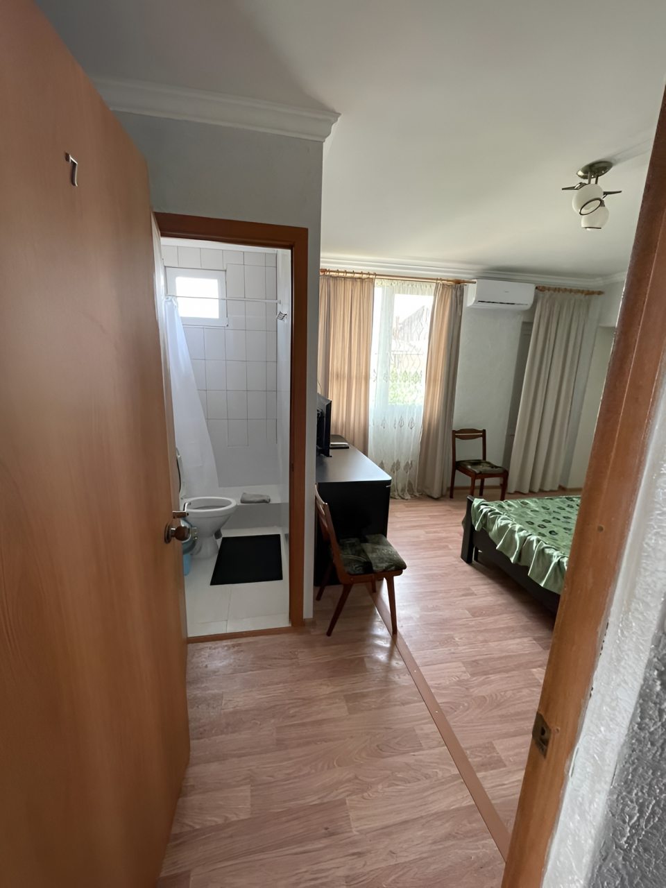 Четырехместный (Комфорт(№4) двухкомнатный с балконом), Гостевой дом Вишневка