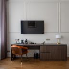 Трехместный (Посольский Люкс с балконом), Премиум Отель Пушкин