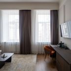 Трехместный (Посольский Люкс с балконом), Премиум Отель Пушкин