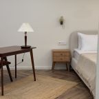 Апартаменты (На Невском проспекте с отдельной кухней-гостиной), Отель Mirum Hotel