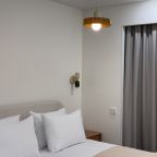 Апартаменты (На Невском проспекте с отдельной кухней-гостиной), Отель Mirum Hotel