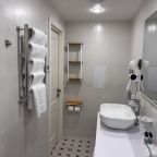 Апартаменты (На Невском проспекте с отдельной кухней-гостиной), Отель Mirum Hotel