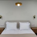 Апартаменты (На Невском проспекте с отдельной кухней-гостиной), Отель Mirum Hotel