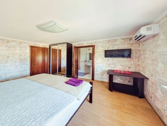 Фотография номера гостиницы Черноморский берег