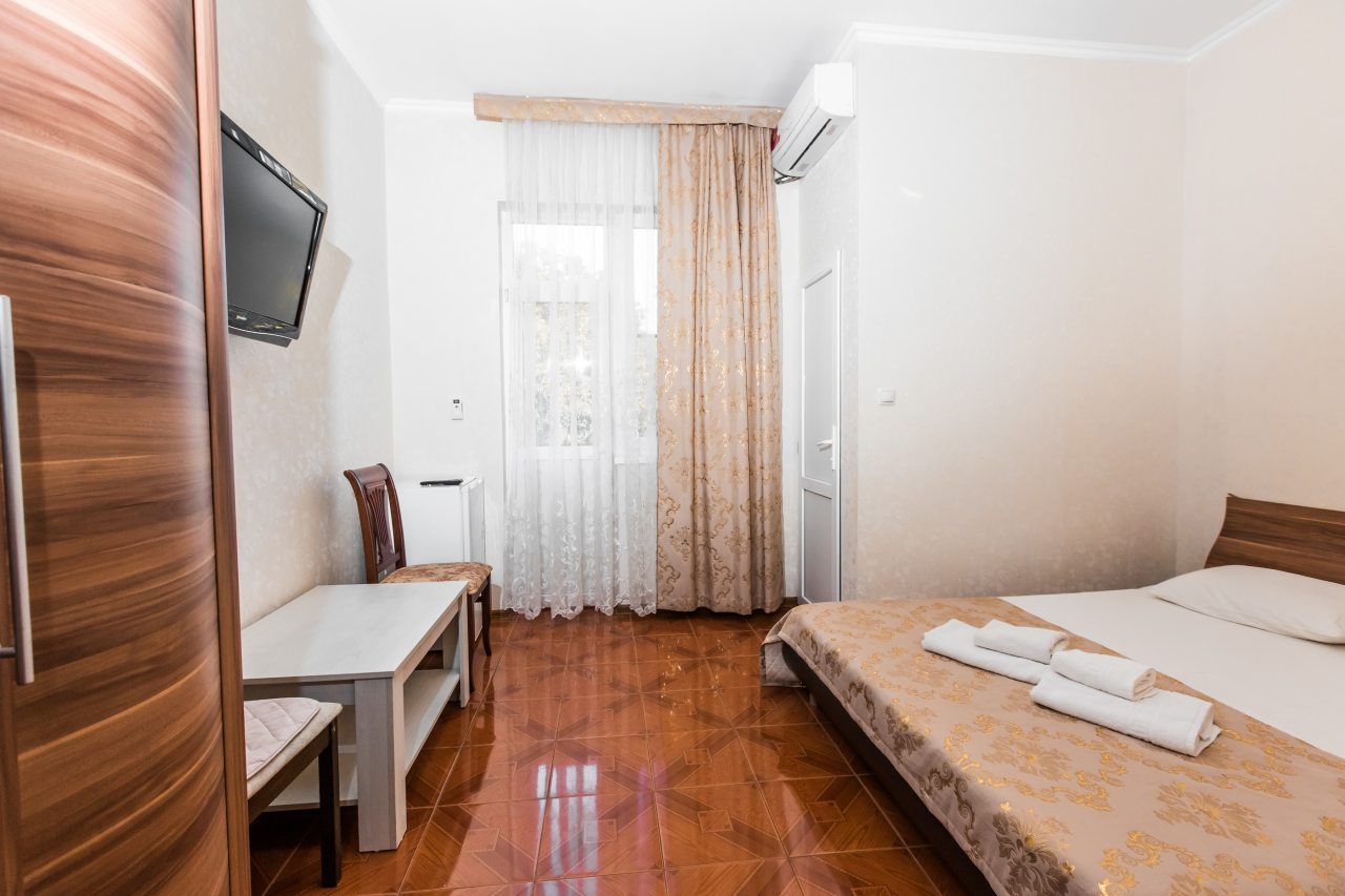 Двухместный (Двухместный номер стандарт с большой кроватью и балконом), Гостевой дом DREAM HOUSE