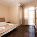 Двухместный (Двухместный номер стандарт с большой кроватью и балконом), Гостевой дом DREAM HOUSE