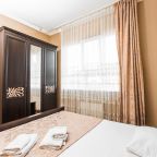 Семейный (Двухкомнатный люкс), Гостевой дом DREAM HOUSE
