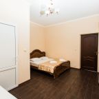 Трёхместный и более (Стандарт с балконом), Гостевой дом DREAM HOUSE
