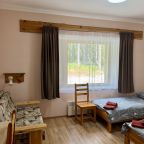 Номер (Комната в коттедже Чародеи 2 кровати без балкона), Отель Медвежка в Карелии