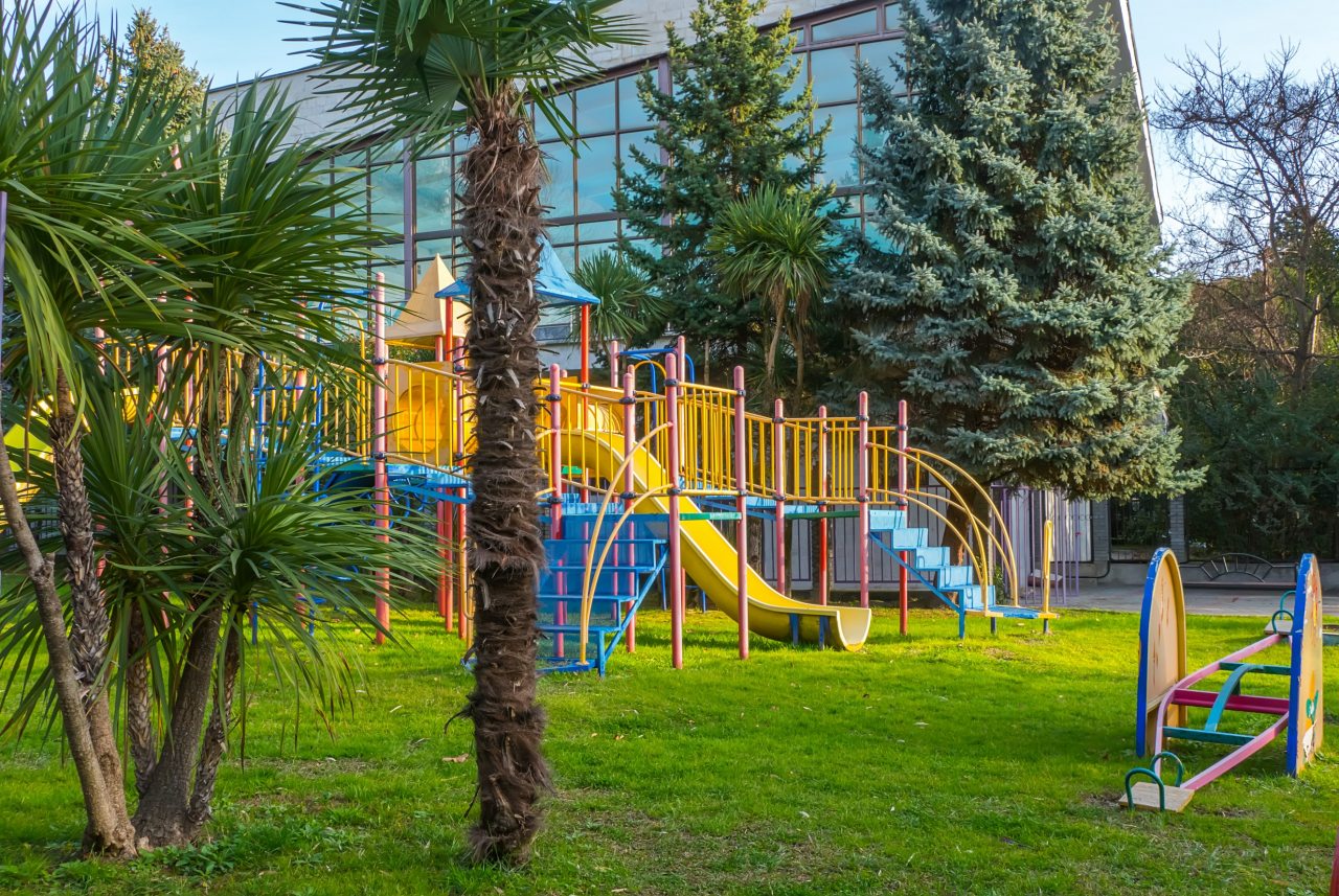 Детская площадка, Санаторий Изумруд