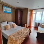 Трехместный (Стандарт с видом на море), Гостевой дом Араик