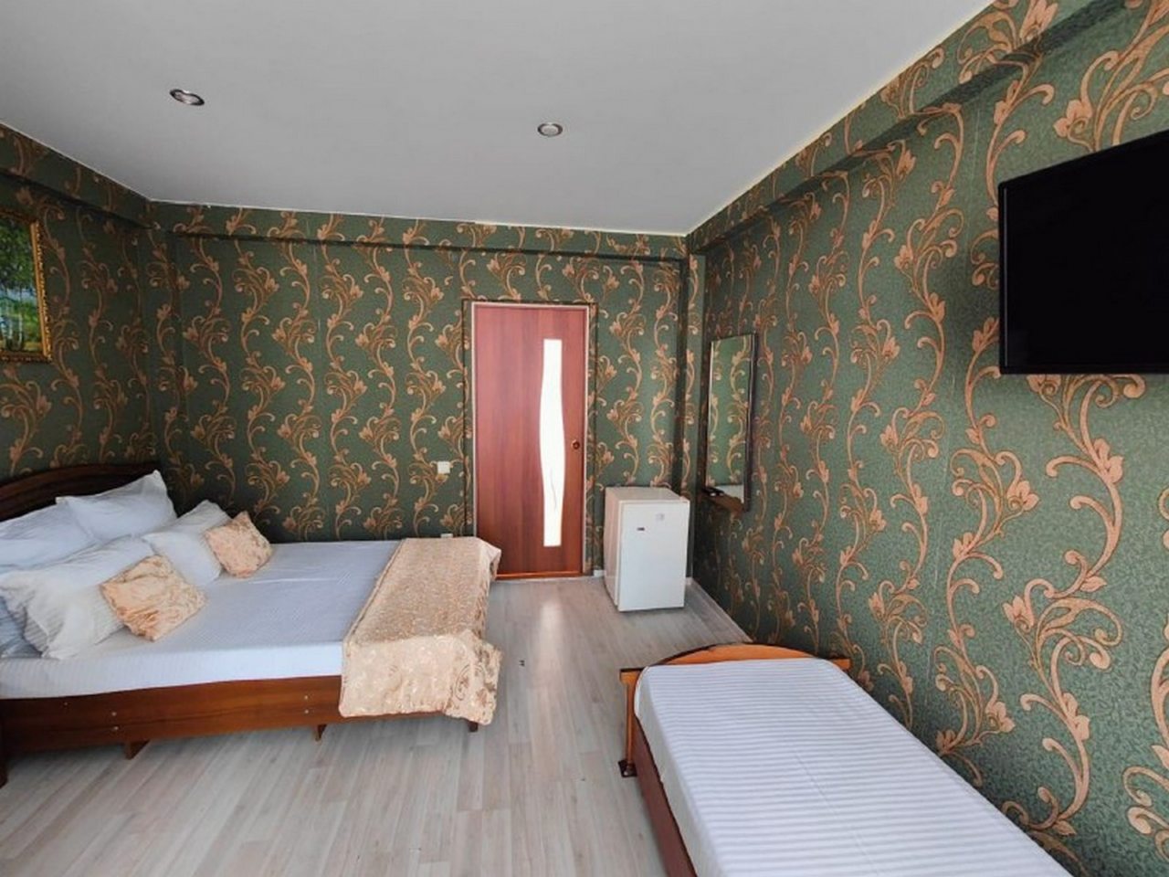 Трехместный (Стандарт с видом на горы), Гостевой дом Араик