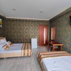 Четырехместный (Стандарт с видом на горы), Гостевой дом Араик