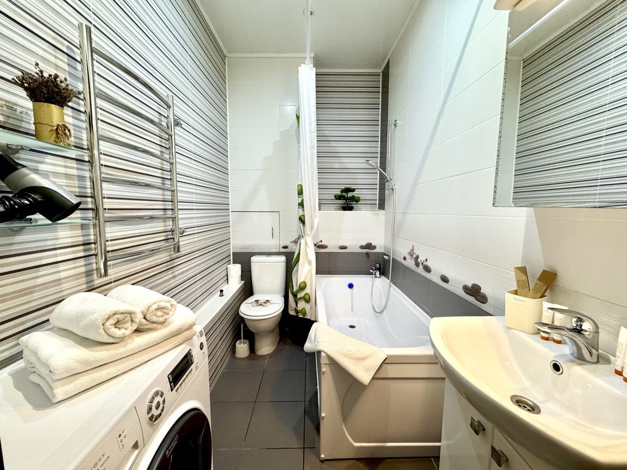 Апартаменты (Однокомнатные у Музея Мирового Океана), Апартаменты Однокомнатные у Музея Мирового Океана