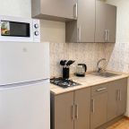 Квартира (Уютная в центре — для отдыха и командировки), Апартаменты На Невской 12