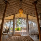 Дом (Лодж у озера с купелью), Глэмпинг Лембо