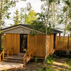 Дом (Лембо вилла у озера с купелью), Глэмпинг Лембо