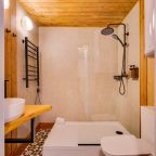 Дом (Лодж лесной с террасой и огромными панорамными окнами), Глэмпинг Лембо