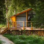 Дом (Лодж лесной с террасой и огромными панорамными окнами), Глэмпинг Лембо