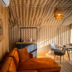 Дом (Лодж лесной с террасой и огромными панорамными окнами), Глэмпинг Лембо