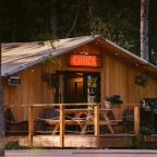 Объект находится в лесу, Глэмпинг Лембо