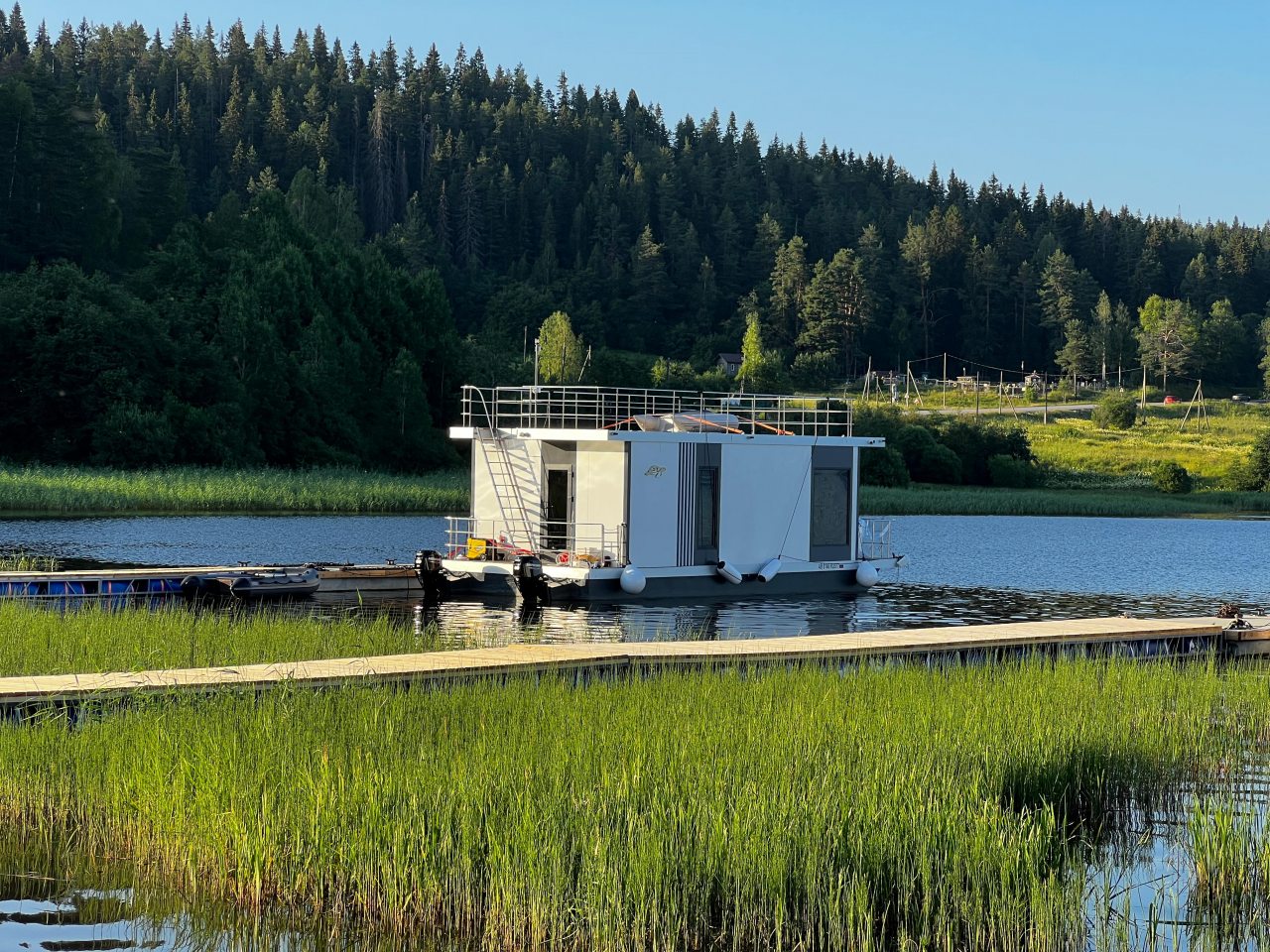 Коттедж (Хаусбот 40), Отель Гора