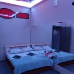 Двухкомнатный номер с двумя двуспальными кроватями