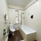 ванная комната в люксе с балконом и полулюксе