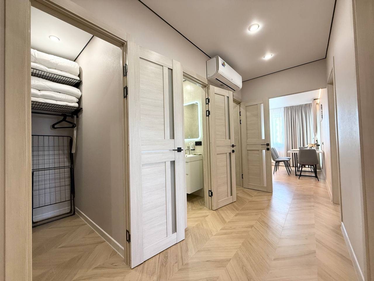 Апартаменты (Трёхкомнатные Анненки, 38к1), Апартаменты В Анненках