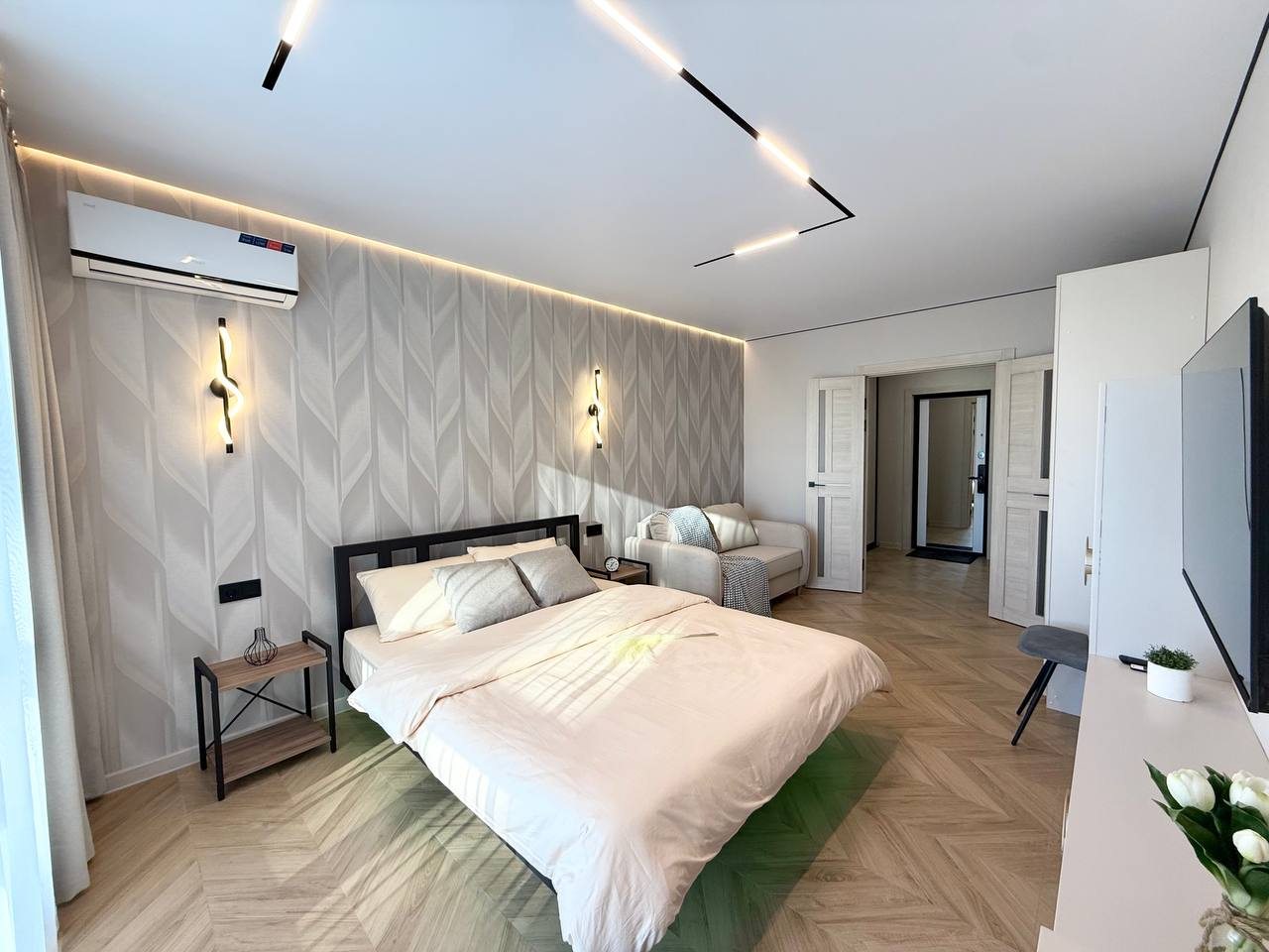 Апартаменты (Трёхкомнатные Анненки, 38к1), Апартаменты В Анненках