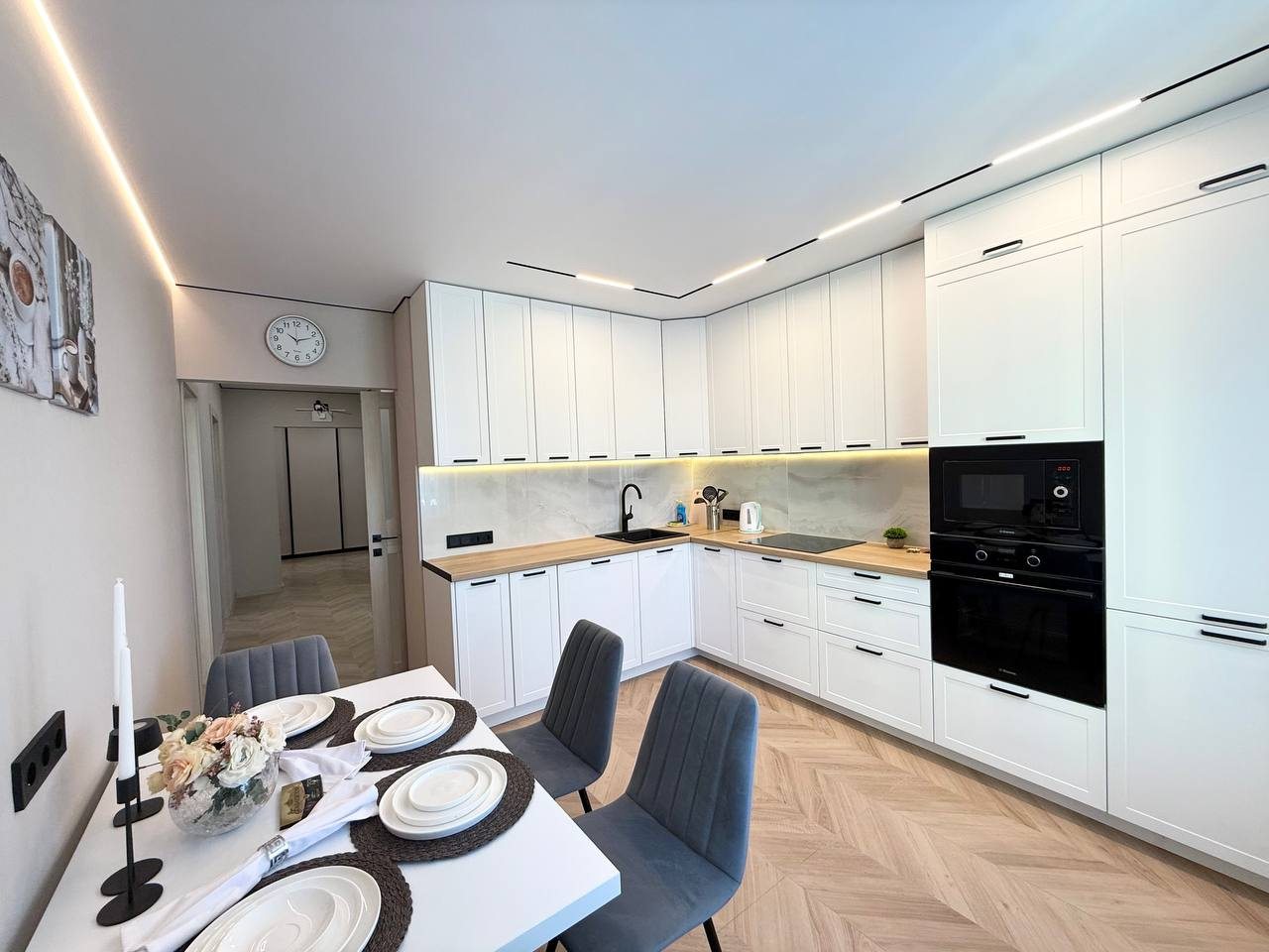 Апартаменты (Трёхкомнатные Анненки, 38к1), Апартаменты В Анненках