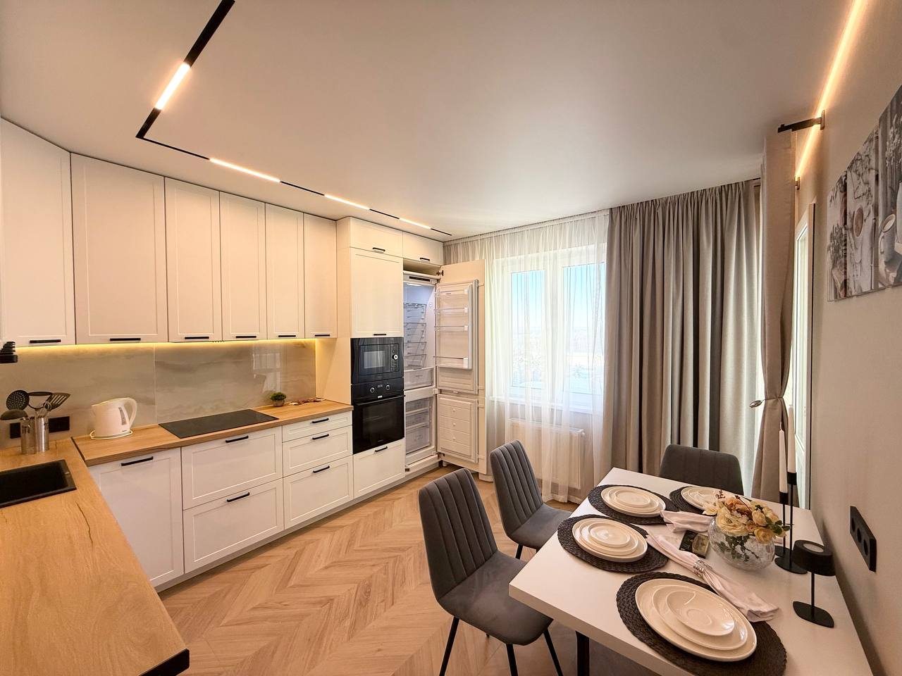 Апартаменты (Трёхкомнатные Анненки, 38к1), Апартаменты В Анненках